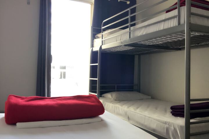 Room 18 of 31