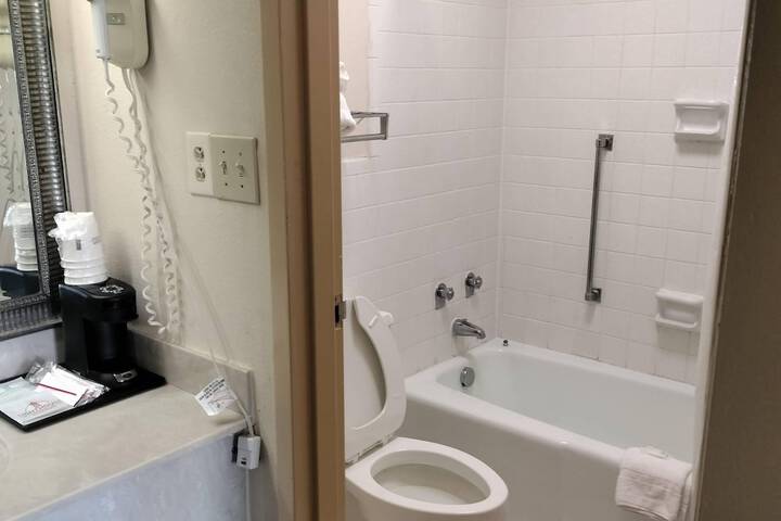 Room 60 of 190