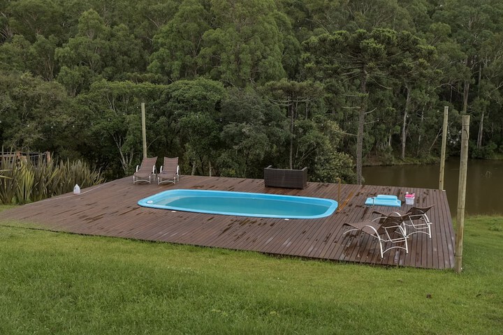 Pool 233 of 259