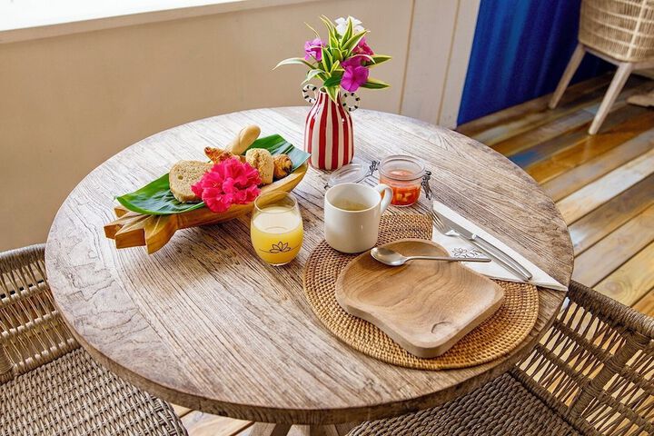 Breakfast/Coffee Service 77 of 90