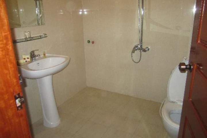 Room 15 of 29