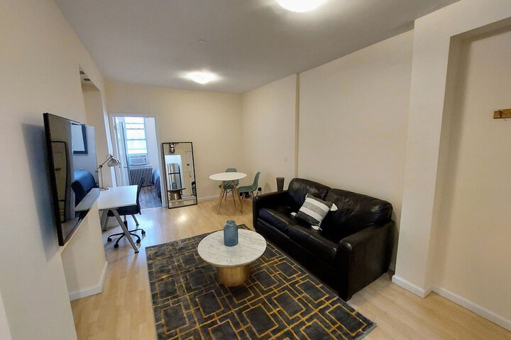 Room 10 of 21
