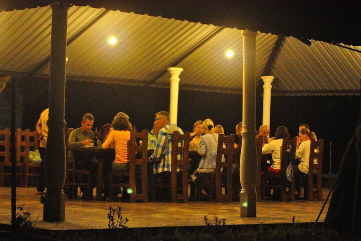 Dining 34 of 57