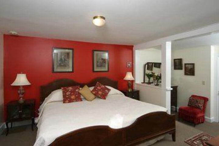 Room 33 of 50