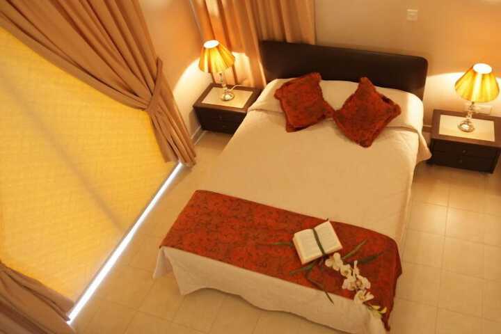 Room 5 of 43