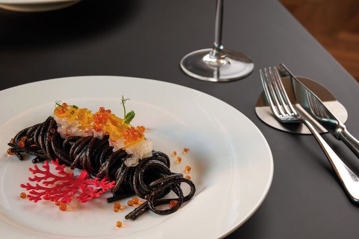 Dining 65 of 91