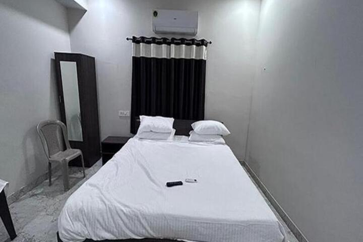 FabHotel C Grand