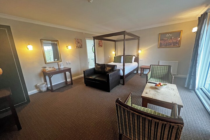Room 26 of 140