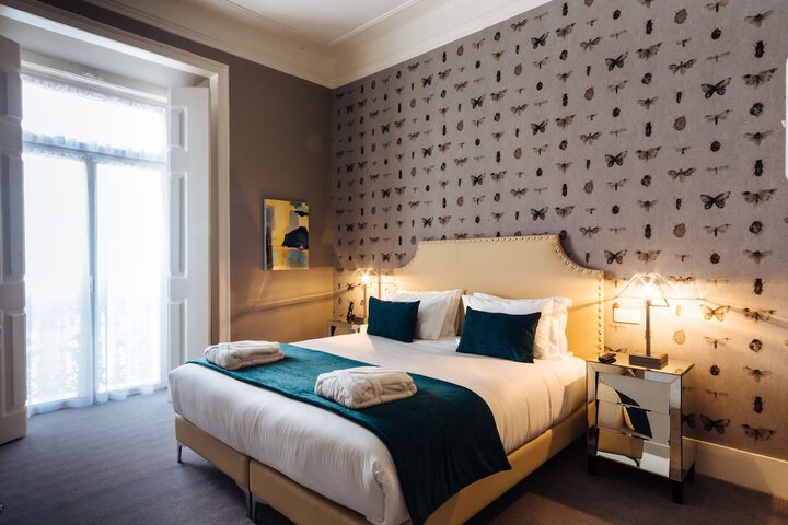 Room 25 of 49