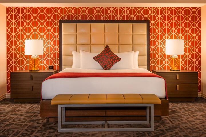 Resort Room 1 King (12 of 33)