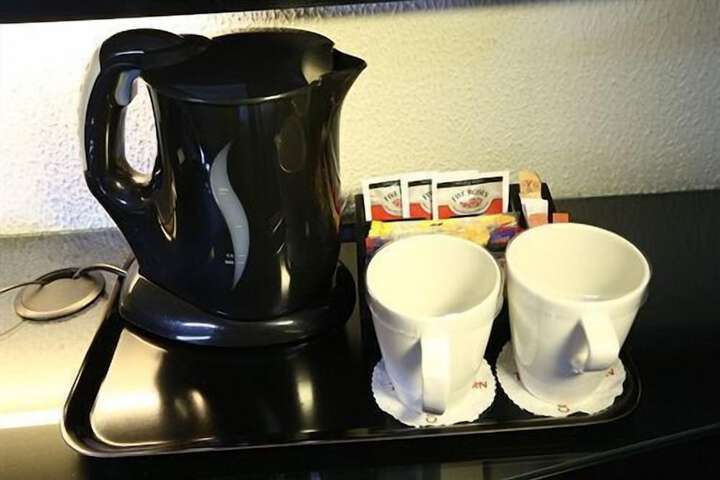 Breakfast/Coffee Service 18 of 32