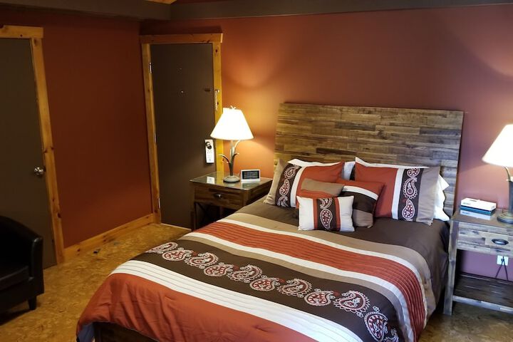 Room 8 of 69
