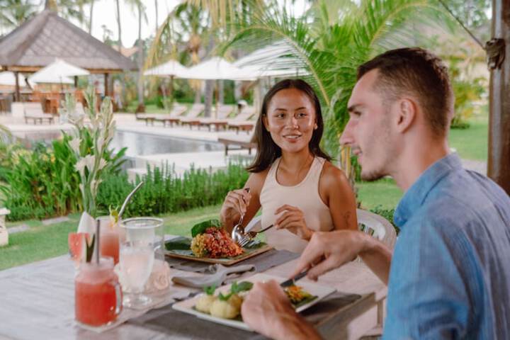 Dining Photos