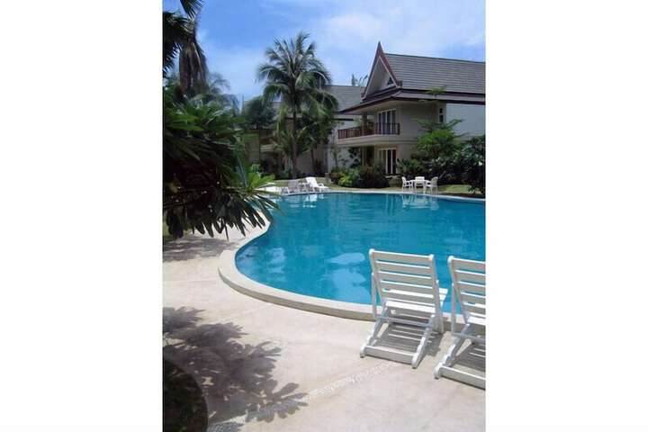 Pools & Facilities