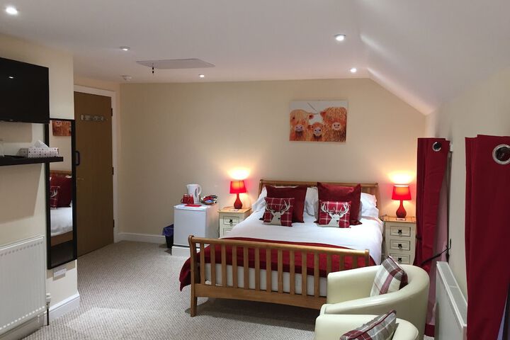 Room 4 of 40
