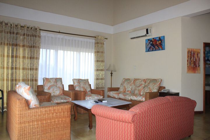 Room 16 of 108