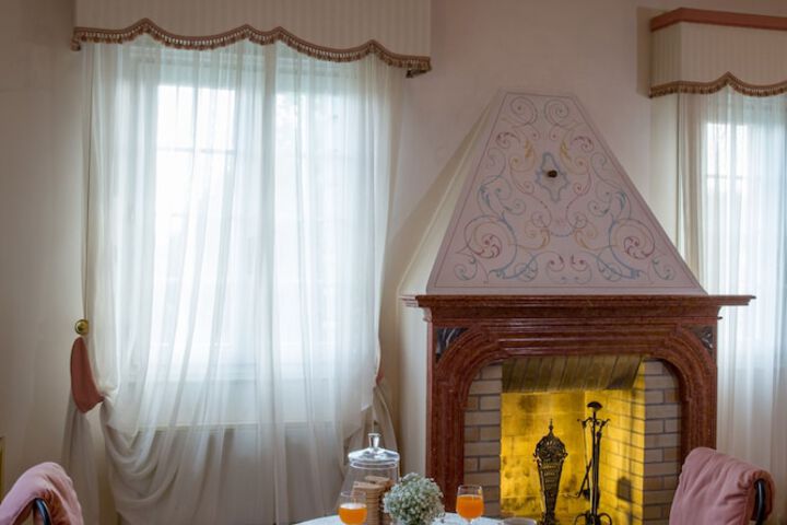 Room 14 of 65