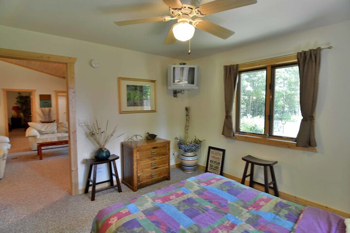 Room 5 of 38