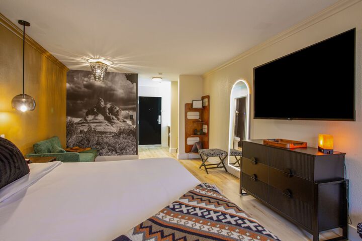 Room 38 of 126