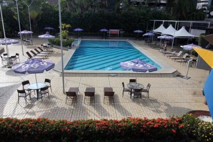 Hotel with Pool