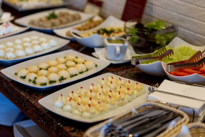 Dining 46 of 56