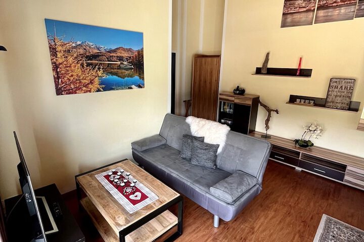 Room 18 of 35