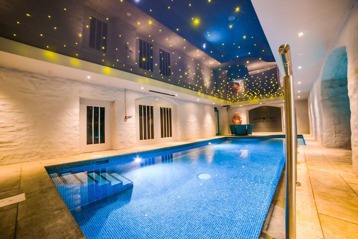 Pool 24 of 26