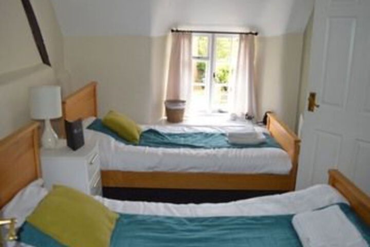 Room 6 of 48