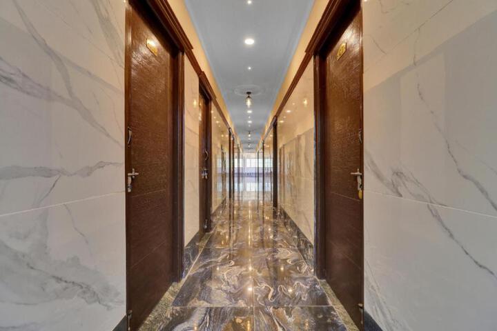 OYO Flagship Hotel Ashoka Grand