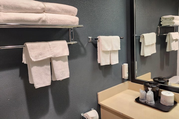 Room 29 of 70