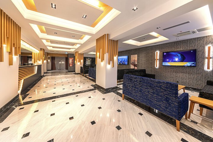 Hotel Interior 4 of 128