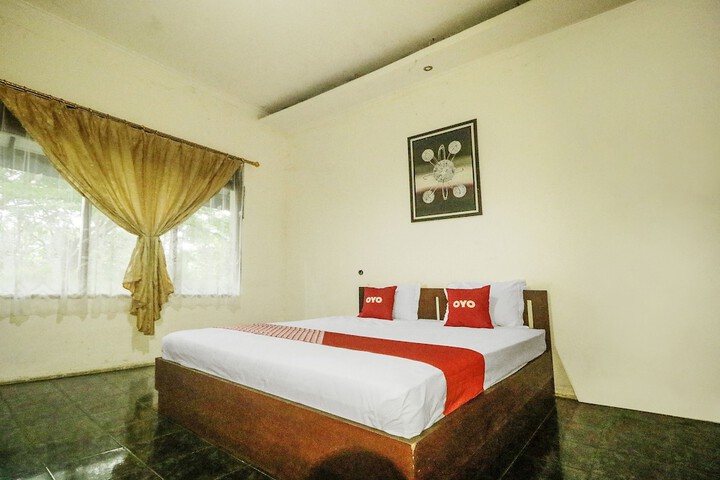 Room 12 of 25