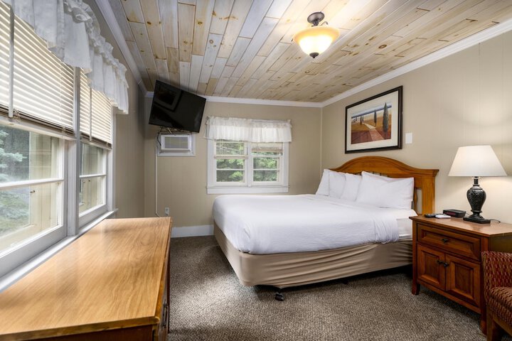 Room 50 of 225