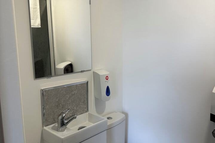 Room 12 of 21