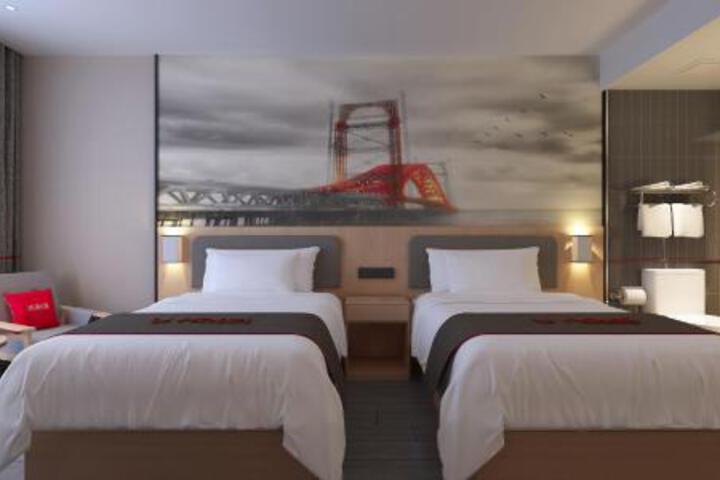 General 3 of 17