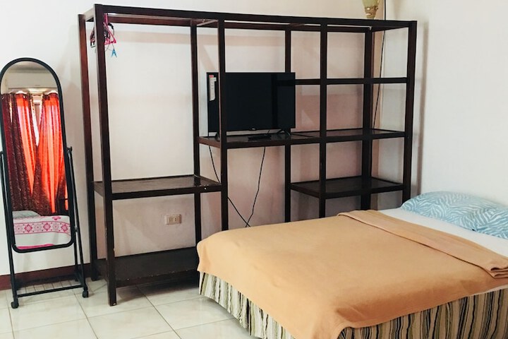 Room 29 of 74