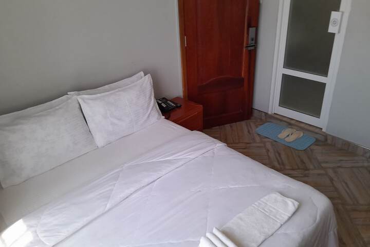 Room 32 of 74