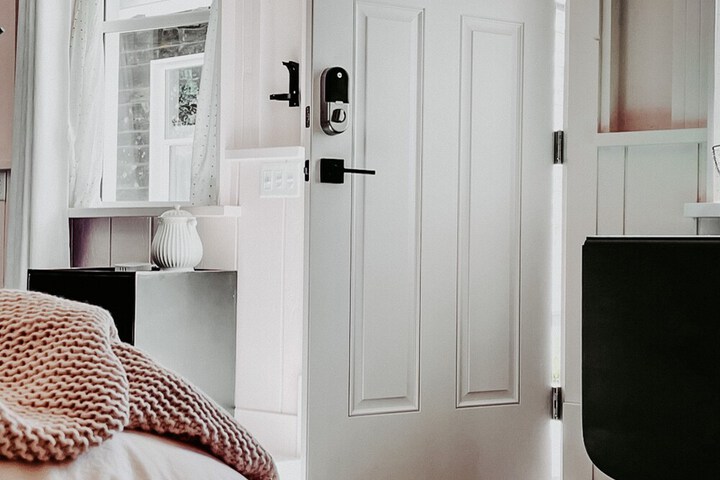Room 74 of 230