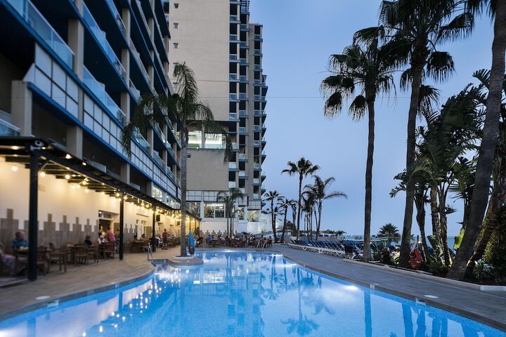 Pools & Facilities