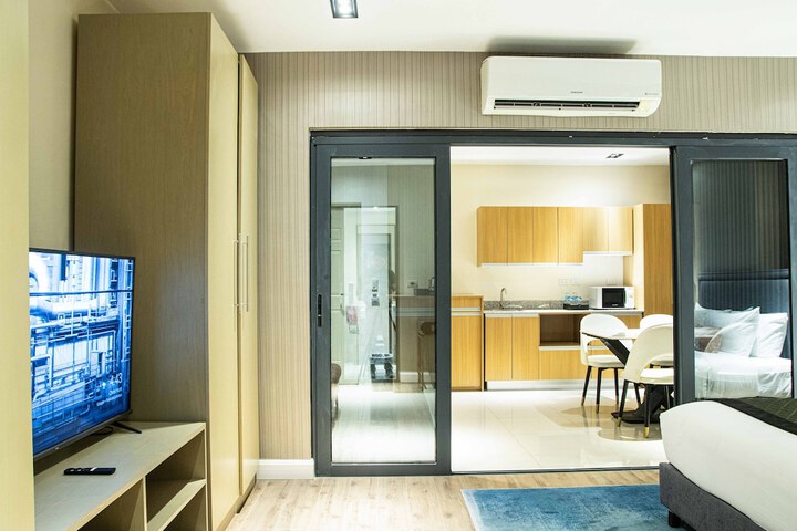 Room 15 of 34