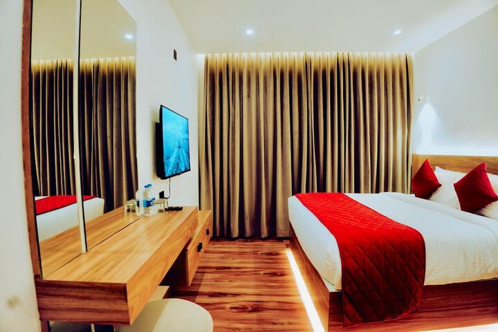 Room 4 of 19