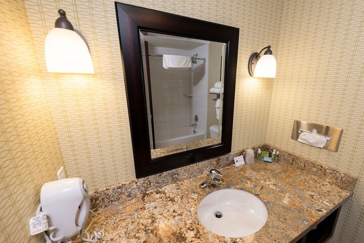 Bathroom sink