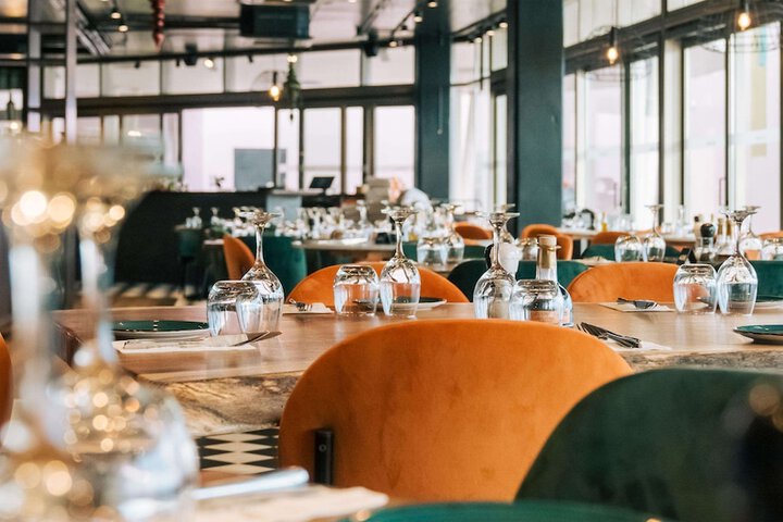 Dining 136 of 177
