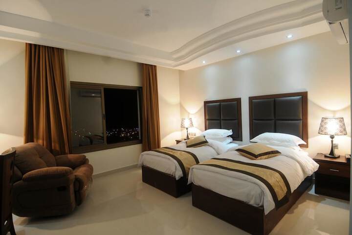 Room 5 of 36