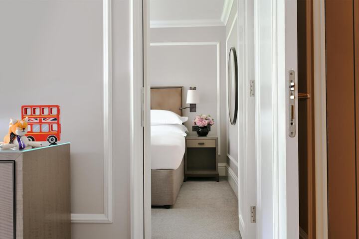 Room 41 of 178
