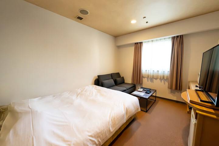 Room 97 of 239