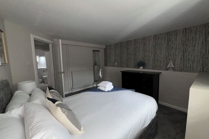 Room 55 of 106