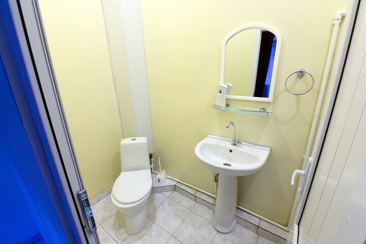 Room 18 of 27