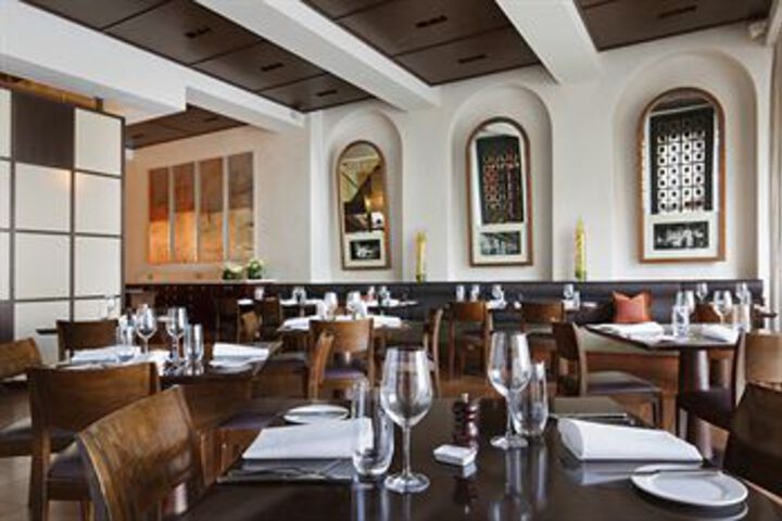 Dining 41 of 45