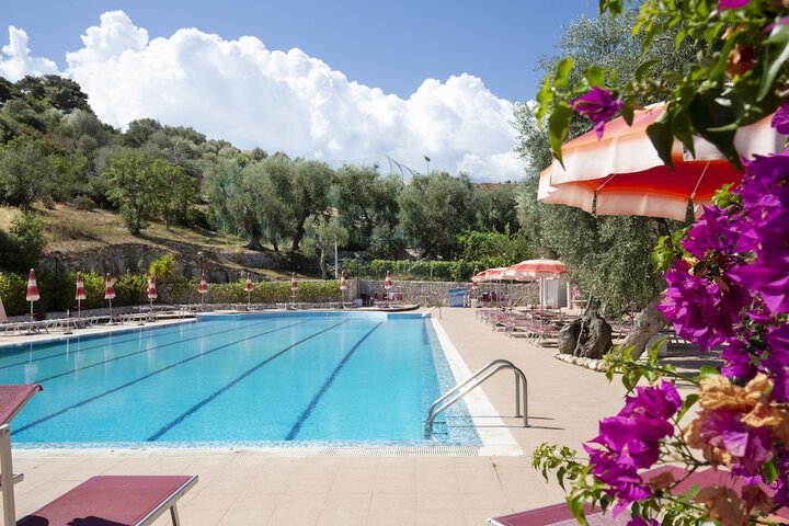 Hotel with Pool